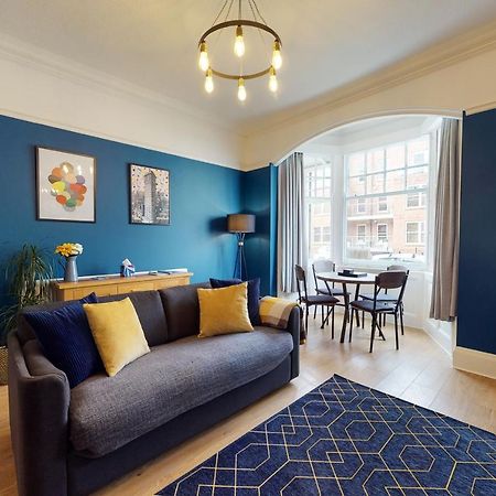 No10 Seaside Apartment - Ground Floor Apartment スカーバラ エクステリア 写真